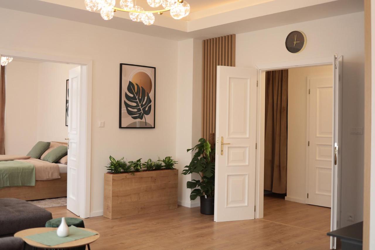Beautiful And Stylish 2 Bedroom Apartment In The City Center And In The Pedestrian Zone 布拉迪斯拉发 外观 照片